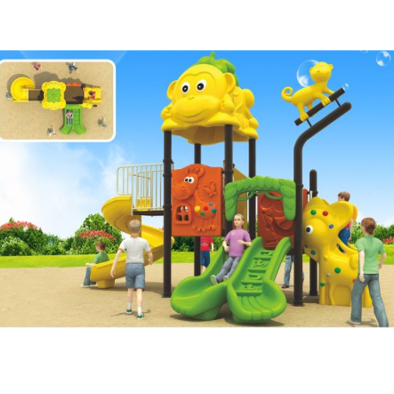 Aire de jeux avec toboggans ondulés