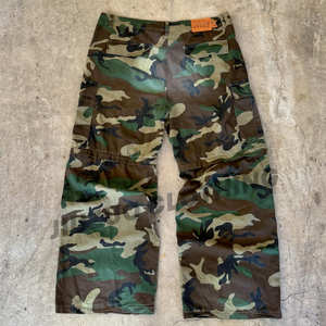 All'ingrosso Multi tasche Cargo Hombre <span class=keywords><strong>pantaloni</strong></span> Casual larghi con cerniera <span class=keywords><strong>pantaloni</strong></span> da <span class=keywords><strong>uomo</strong></span> vernice Splatter <span class=keywords><strong>vita</strong></span> <span class=keywords><strong>bassa</strong></span> Eco Friendly Streetwear - Product Image 2