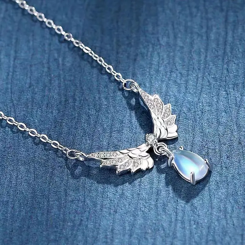 Colgante de plata de ley con forma de Luna para madre e hija, cadena con diseño de alas de Ángel, para clavícula, mariposa, boda, collar con piedra lunar