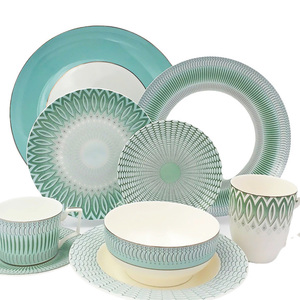 Assiettes de fête en porcelaine turque de style vintage tropical vert clair, vaisselle en céramique personnalisée en porcelaine fine - Product Image 1