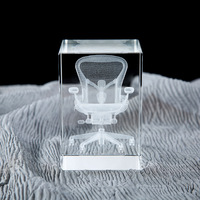 Klarer Bergkristall-Souvenir 3D Laser-Gravierte Individualisierte Anime-Charakter Film- und Spiel-Themen-Figur Hochzeit Geburtstag