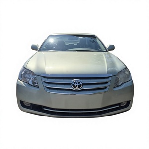 Toyota Camry berline d'occasion, 5 places, automatique, essence, conduite à gauche, phares halogènes, à vendre à prix abordable - Product Image 1