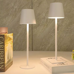 Lampe de table LED <span class=keywords><strong>sans</strong></span> <span class=keywords><strong>fil</strong></span> moderne et simple en métal, rechargeable par DC, avec veilleuse pour la décoration de la maison - Product Image 1