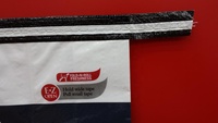 Machine de couture automatique et de scellage par ruban thermocollant pour sacs tissés papier-plastique
