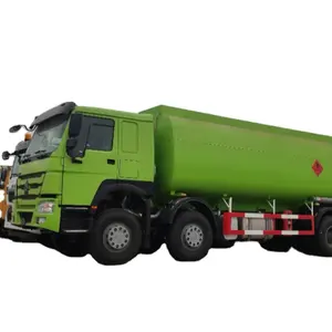 Sinotruk HOWO 371HP Diesel Fuel Tanker Truck Oil Bowser Fuel Tank Truck for Sale