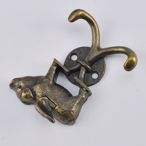 Flying Pig <b>Wall</b> Hook Zinc Alloy Bronze Animal Shape Decorative Coat Rack For Door Or <b>Wall</b> Mounting - Product Image 3