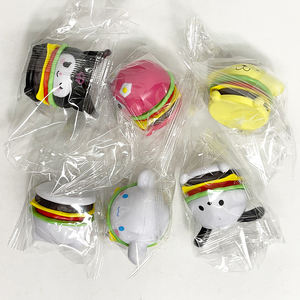 Juguetes de moda Comida Estilo Hamburguesa Kuromi <span class=keywords><strong>Melody</strong></span> y Paco Figuras coleccionables Adorable Pantalla de modelo inspirada en el anime - Product Image 6