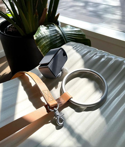 Correa de Perro de Metal Simple y Lujosa Personalizada, Correa de Mano de Primera Calidad, Cuerda Suave de Moda, Collar de Cuero <span class=keywords><strong>PU</strong></span> Impermeable para Exteriores - Product Image 3