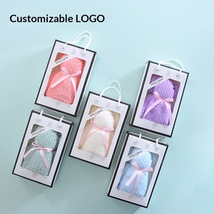 Ananas-Gitter-Design Kleiner Bär Kantenverziertes Korallenvlies-Handtuch mit Bedruckbarem Logo Geschenkbox für Werbeaktionen Souvenirs & Kleine Geschenke - Product Image 2