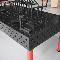 Table de soudage 3D haute précision D28 avec fixation, forte capacité de charge pour l'assemblage de soudage de précision