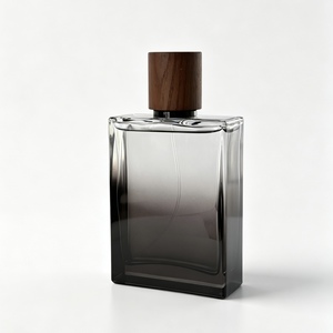 <span class=keywords><strong>Precio</strong></span> de Fábrica, Botella de Perfume de Vidrio Cuadrada Plana de Lujo de 100 ml, Degradado Negro Escarchado, Tapa Magnética de Madera, Pulverizador con Bomba Vacía - Product Image 2