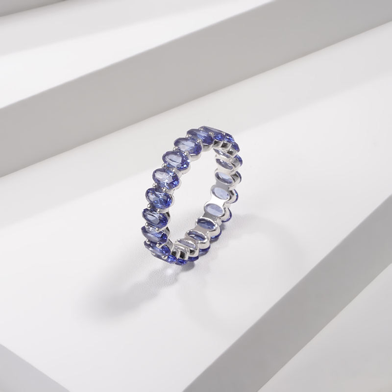 ทอง14K พร้อมไพลินห้องปฏิบัติการ