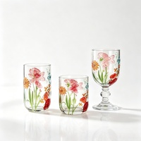 Verres à boire en verre sans plomb, verres à vin créatifs peints à la main, design floral vintage en relief