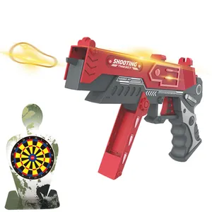 新しいおもちゃバトルバーストラバーバンドガンは男の子を発射することができますトリガーピストル競争力のある射撃ターゲットゲームラバーバンドピストル子供用