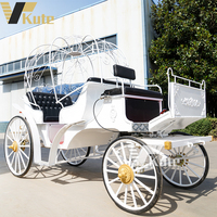 Chariot de balade électrique en fibre de verre, design carrosse citrouille, à conduite silencieuse, pour le transport de la mariée et les défilés d'inauguration de centres commerciaux