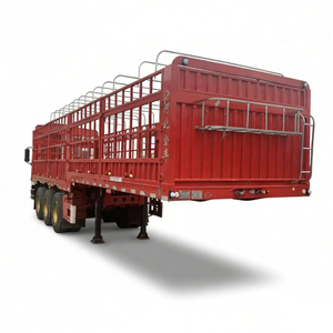 Semirimorchio per il trasporto di bestiame con recinzione in acciaio rinforzato - Product Image 1