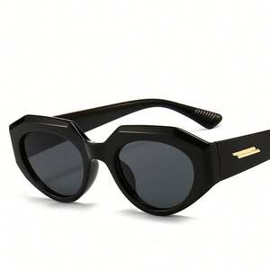 Lunettes de soleil carrées à monture fine bleu champagne rétro personnalisées 2022, lunettes de soleil œil de chat pour femmes - Product Image 4