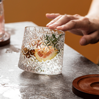Chope à bière rotative créative avec sous-verre – Design simple, verre durable pour whisky et vin
