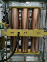Regulador Automático de Voltaje Trifásico SVC AC 250kVA con Bobina de Cobre, Mantiene un Voltaje de Salida Estable, Alta Eficiencia para Fábrica