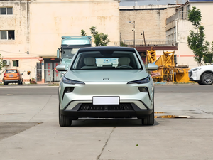 Modelo 2025 Benteng Yueyi 03 SUV Eléctrico Automático Trasero 445km Edición Xinyue Volante a la Izquierda Cuero Bajo <span class=keywords><strong>Kilometraje</strong></span> - Product Image 2