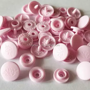 2022 New Wholesale KAM T5 Matte Plastic Snap Buttons Cute Patterns Engraved Kids Novelty Buttons For Clothing