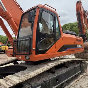 Excavadora hidráulica de cadenas Doosan DX420 de 42 toneladas, usada, de Corea, para proyectos de excavación minera de gran envergadura. - Product Image 4
