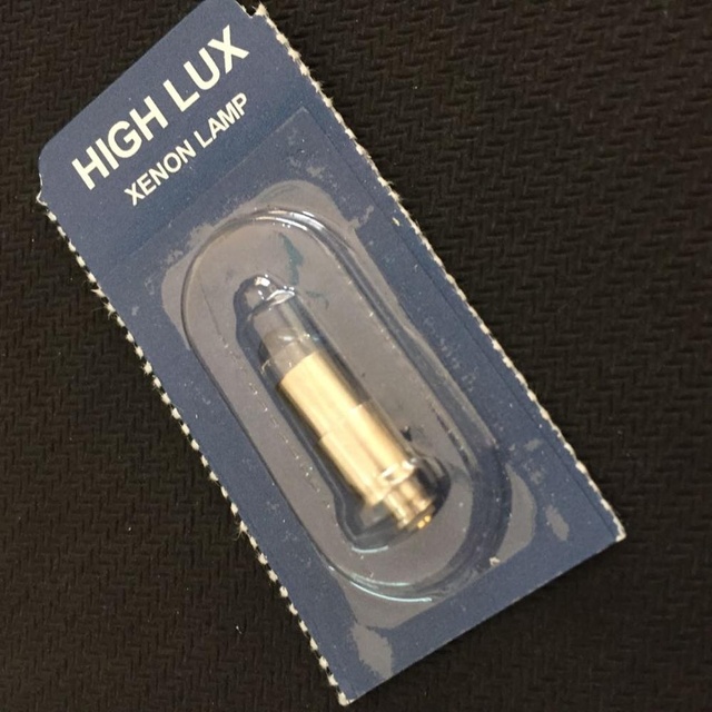 Riester 10600 XL 2.5V Halogen Replacement Lamp for Otoscope Made in China A+ Quality Card Package
