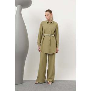 Conjunto Minimalista de Camisa y Pantalones para Mujer, Manga Larga, Tela Oxford, Color Marrón, Ecológico, para Todas las Temporadas, Estilo Normcore - Product Image 5