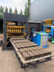 Fully Automatic Hydraulic Brick Making <b>Machine</b> Concrete Block Make Machinery - Product Image 6