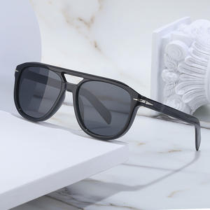 Lunettes de soleil polarisées surdimensionnées rétro pour hommes, protection UV400, monture PC, verres TAC, style C1 noir gris ZS DB7080P - Product Image 2