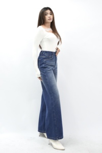 Culottes vaqueros azules de cintura alta de buena calidad 8851 transpirable y cómodo estilo versátil con diseño de moda - Product Image 2