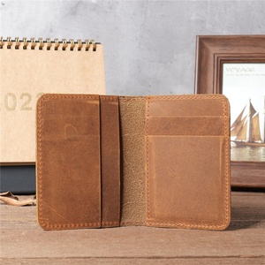 Cartera delgada de cuero para hombre plegable marrón Crazy Horse titular de la licencia de <span class=keywords><strong>conducir</strong></span> cierre abierto portátil Popular láser para uso diario - Product Image 1