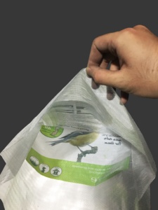Sac tissé BOPP à ouverture facile par le dos, fabriqué au Vietnam, capacité 30lb 40lb 50lbs pour céréales, aliments pour animaux, aliments pour animaux de compagnie et aliments pour chiens, riz, haricots - Product Image 2