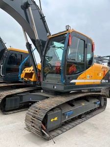 Excavatrice hydraulique Hyundai 220LC-9S de 22 tonnes, d'occasion, sur chenilles - Product Image 2