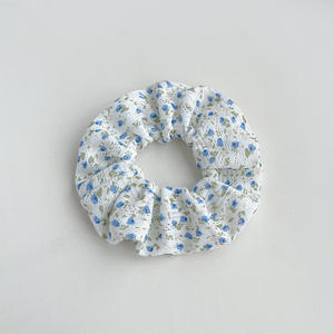 Chouchous floraux en tissu <span class=keywords><strong>NOVA</strong></span> ou CUSTOM pour femmes - Attaches-queue de cheval et accessoires capillaires pour mariages/anniversaires - Product Image 5