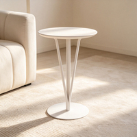 Table d'appoint moderne minimaliste convertible et mobile avec structure en métal noir et blanc, petite table basse pour salon, chambre ou bar