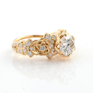 Anello di <span class=keywords><strong>Moissanite</strong></span> 2 carati in lega color oro di lusso di alta qualità da donna di colore chiaro - Product Image 3