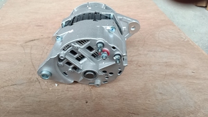 Alternador Compatible con Liugong, Pieza 4061007, NTA855, Directo de Fábrica, Repuestos para Maquinaria de Construcción - Product Image 4