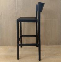 Nouveauté moderne 65 cm assis chaise de bar empilable en plein air restaurants tabourets en plastique noir bar chaise haute pour la cuisine Lsland