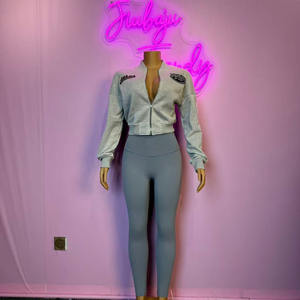 Setelan 2 Pcs Wanita Jaket Crop Bordir Ritsleting Lengan Panjang dan Celana Outfit Kasual Tracksuit - Product Image 5