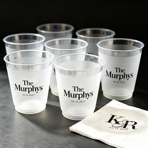 Gobelets personnalisés pour mariage 350ml 600ml 700ml, gobelets vintage monogrammés, gobelets Frost-Flex personnalisés, pour l'heure du cocktail, les faveurs de fête de fiançailles, les banquets et les bars - Product Image 1
