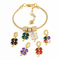 LUOYUNE Charme Interchangeable Trèfle à Quatre Feuilles en Laiton Plaqué Or 18K avec Zircon 5A Couleurs Assorties pour Vente en Gros ODM