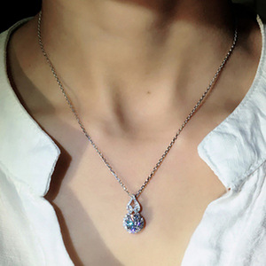 Collar con Colgante de Calabaza para Mujer, Estilo Pavé de Cuatro Puntas, Joyería de Moda, Regalo - Product Image 3