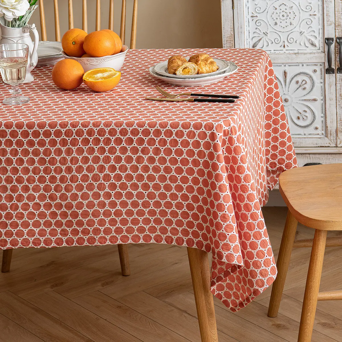 European-style lace embroidery light luxury dustproof christmas halloween tablecloth fall tablecloth wholesale
