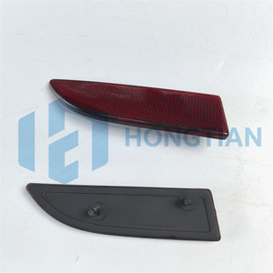 Reflector de Parachoques Trasero 4G4313A55BA 4G4313A56BA para <span class=keywords><strong>Aston</strong></span> <span class=keywords><strong>Martin</strong></span> RP VT DB11, Par de Reflectores de Luz Antiniebla de Advertencia para Parachoques Trasero - Product Image 2