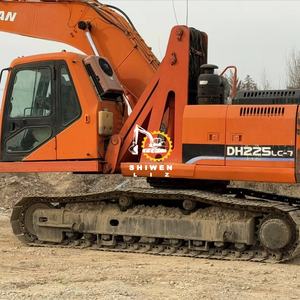 Excavadora Usada a Precio Económico, Dh225LC-7 en Venta, Original de Corea, de Segunda Mano, Hidráulica, DOOSAN 225 en Venta, Roja, en Buenas Condiciones - Product Image 4
