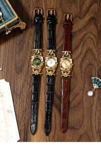 Reloj de pulsera de cuarzo con correa de cuero negra y números romanos cuadrados dorados para mujer, elegante reloj de vestir vintage para fiesta u oficina - Product Image 6