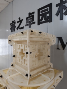 Moules préfabriqués européens Lampe creuse Colonne romaine Décorations de garde-corps de balcon avec boule de lion Colonnes de paon Garde-corps - Product Image 6