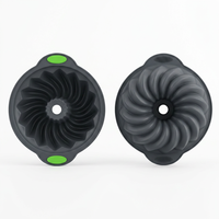 Moule à gâteau en silicone de qualité alimentaire, plaque de cuisson antiadhésive pour four et micro-ondes, moule réutilisable pour muffins et chocolat, cadeau de fête DIY