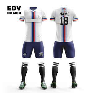Ensemble de maillots de football professionnels, tissu respirant à séchage rapide, coupe ajustée confortable pour hommes, femmes et jeunes, parfait pour un usage quotidien - Product Image 6